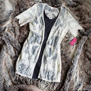 Xhilaration Boho Cream Shawl With Tassels